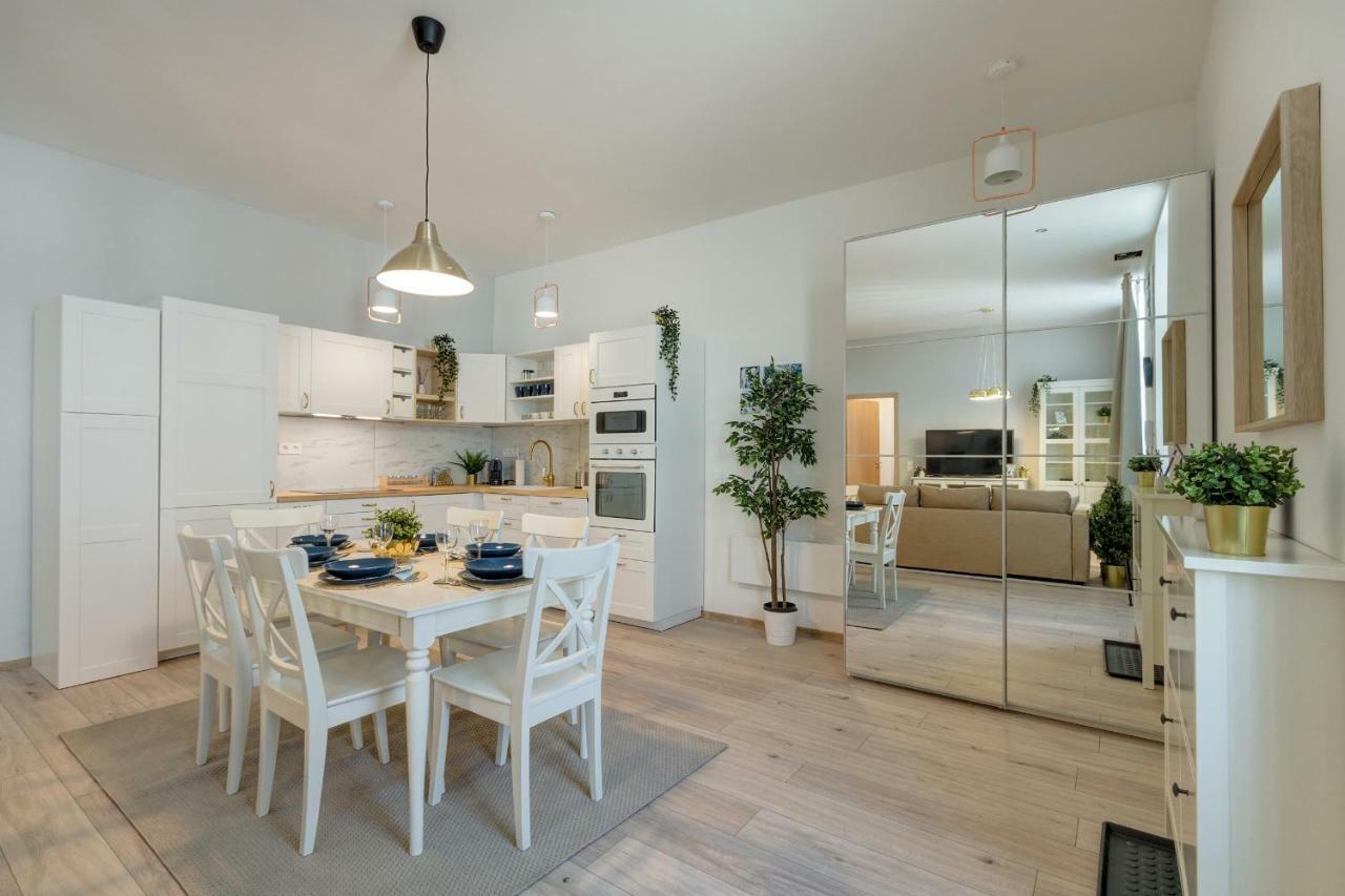 Rozsa Apartments Будапеща Екстериор снимка