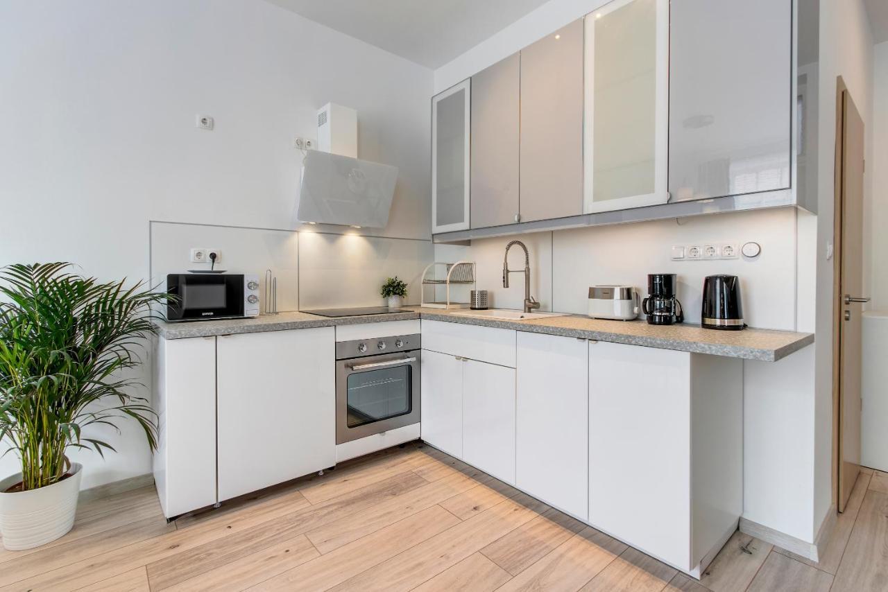 Rozsa Apartments Будапеща Екстериор снимка