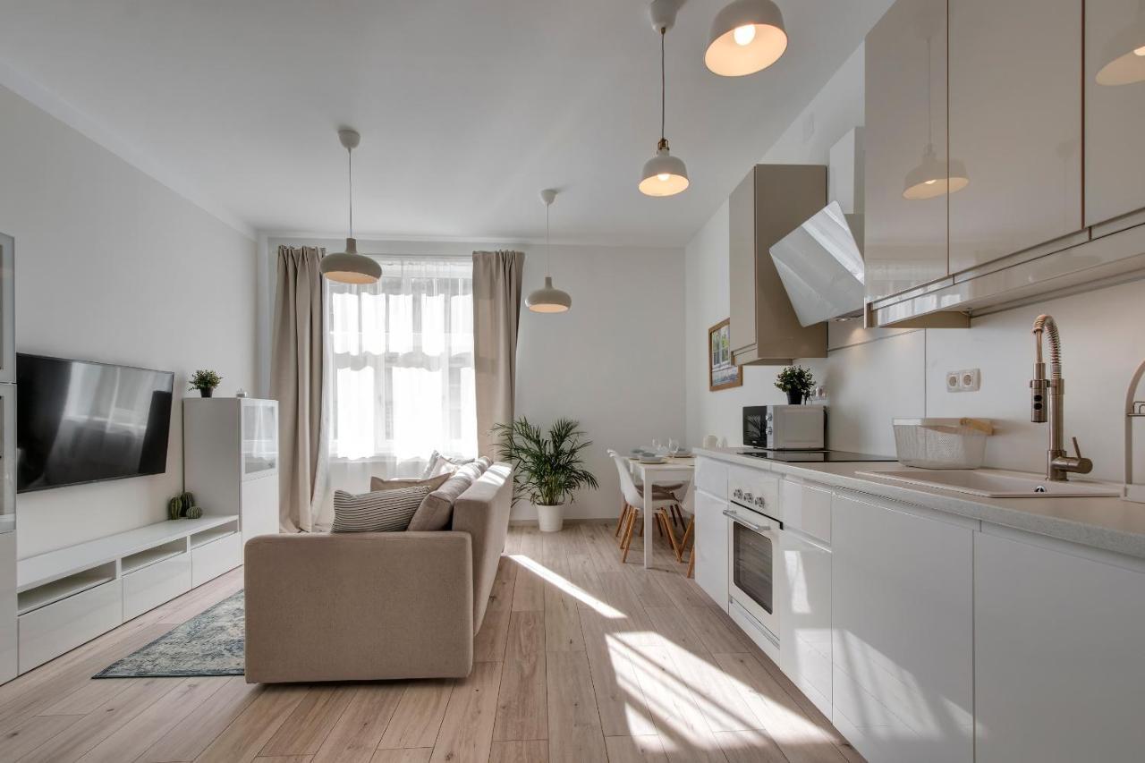 Rozsa Apartments Будапеща Екстериор снимка